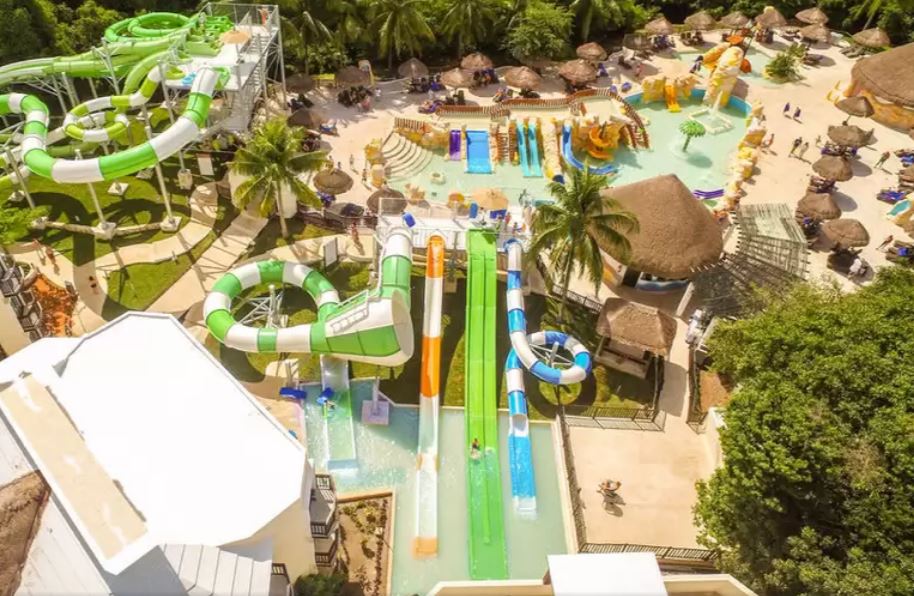 hotels with waterparks