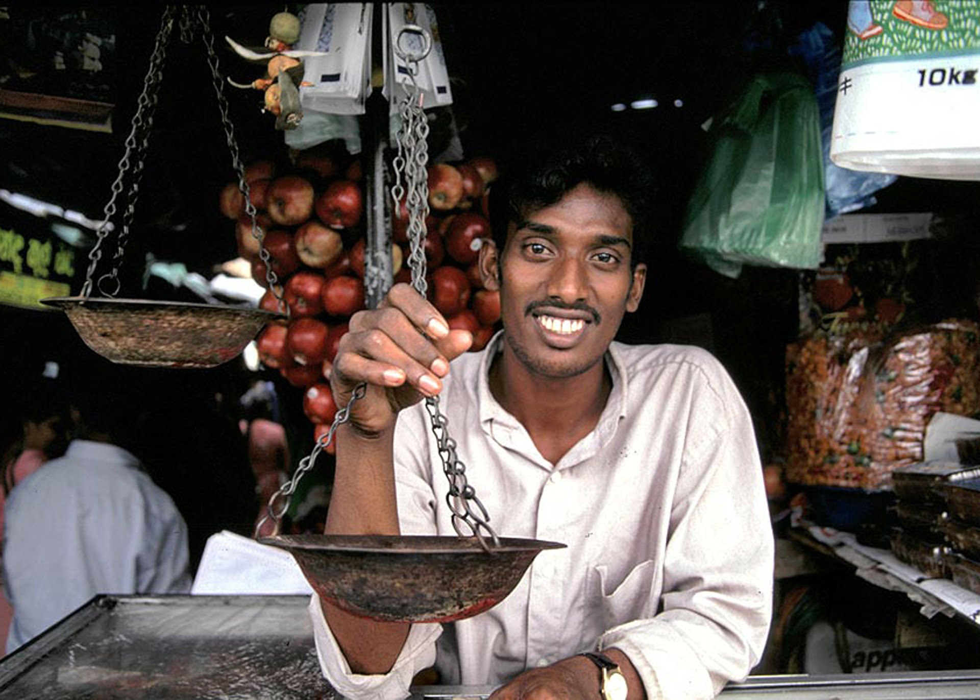 PCR tests in Colombo