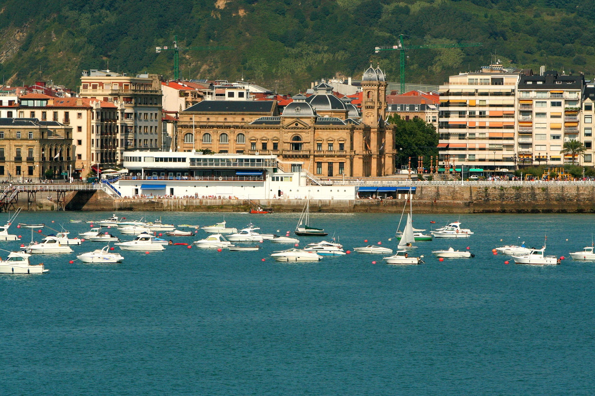 PCR tests in San Sebastian